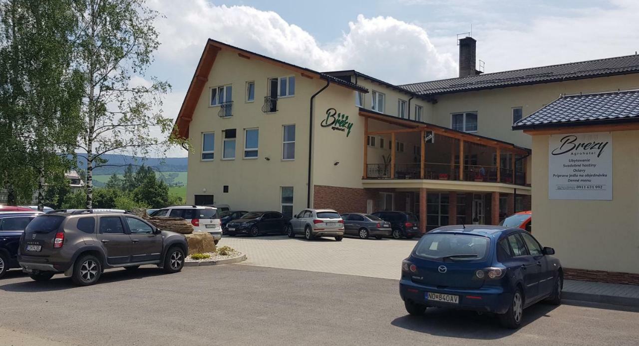 Agrohotel Tri Brezy Hrustin Buitenkant foto
