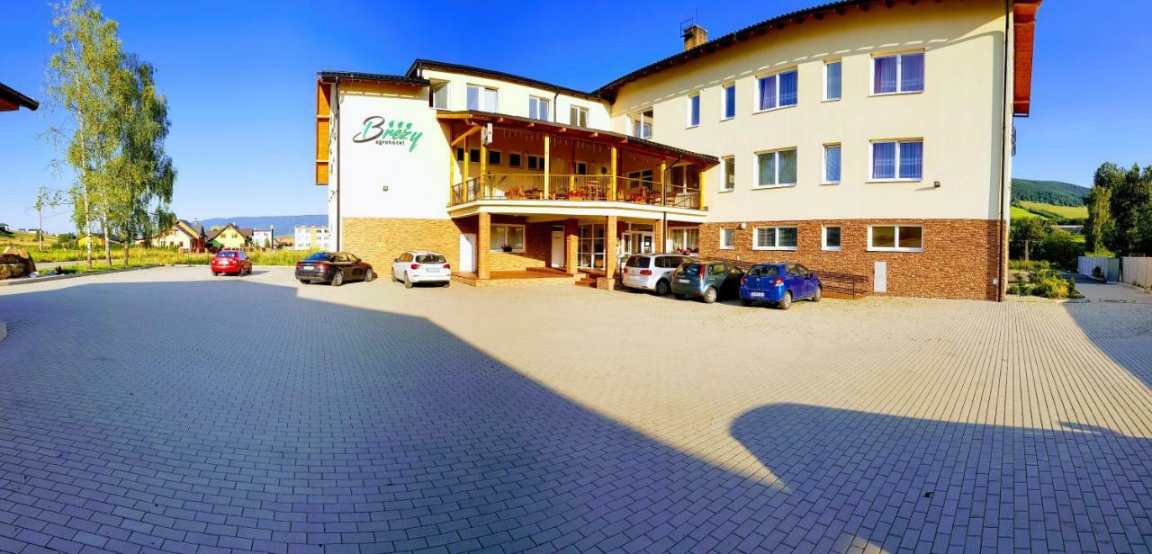 Agrohotel Tri Brezy Hrustin Buitenkant foto